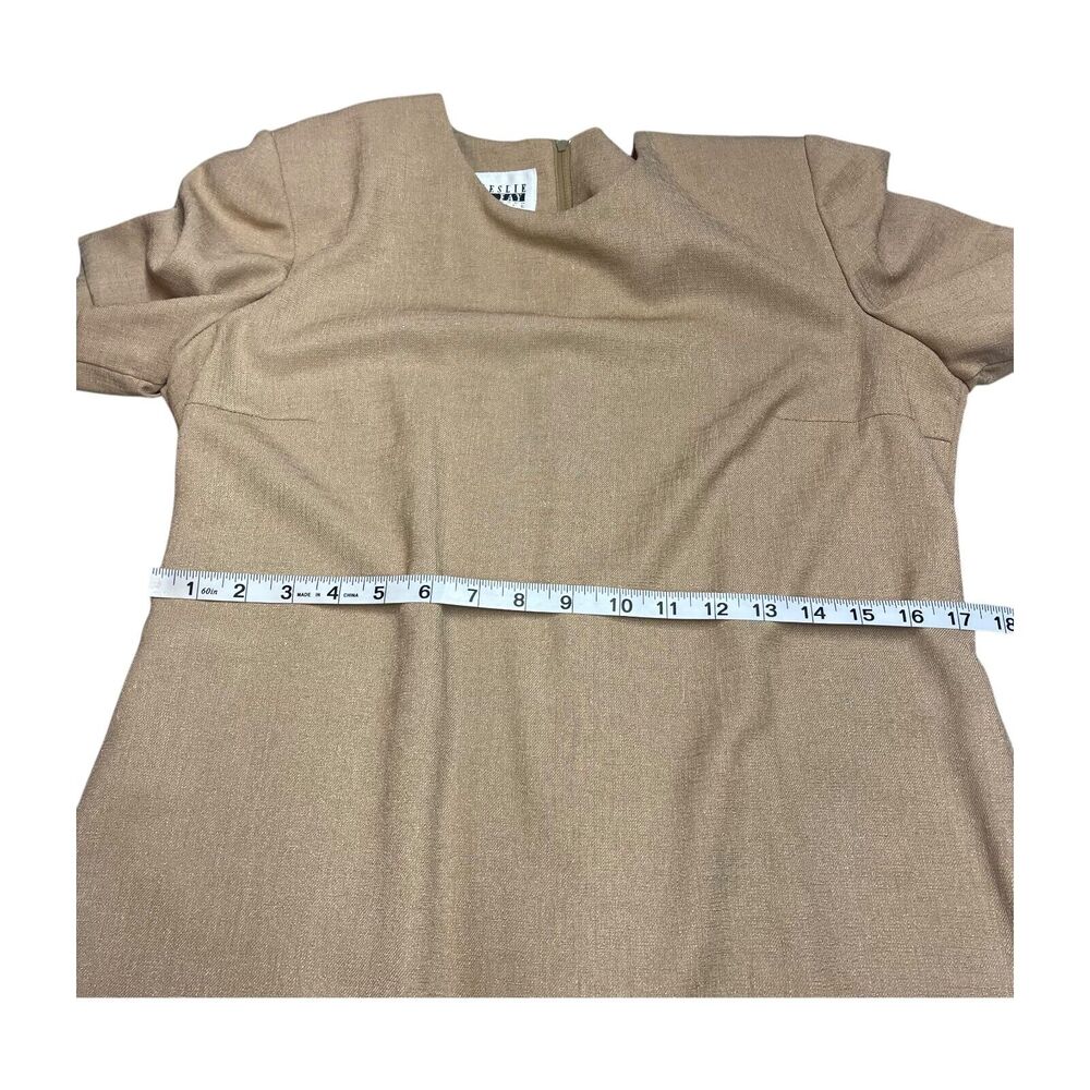 Leslie Fay A-Line Dress Women's 10 Petite Beige Short Sleeve Back Slit Classic - Picture 5 of 8